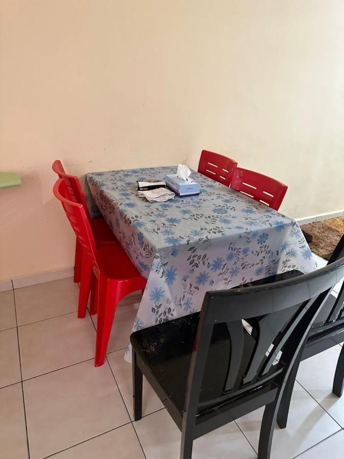 Homestay Cikgu Muaz Kuala Kangsar Esterno foto